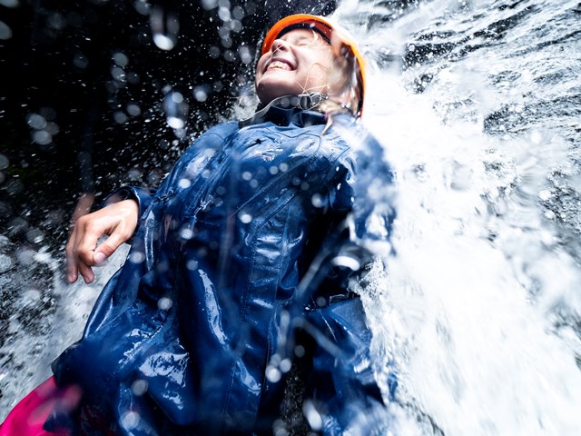 Bekkevandring. Valdres. Aktivitet. Foto: Yngve Ask.