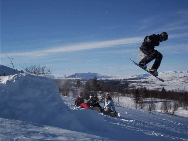 Vaset skiheiser. Alpin. Snowboard. Vinter. Valdres