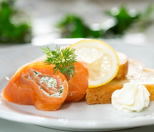 Spisesalen på Brennabu. Forrett. Bryllupsmiddag. Catering. Selskap og bryllup. Foto: Yngve Ask
