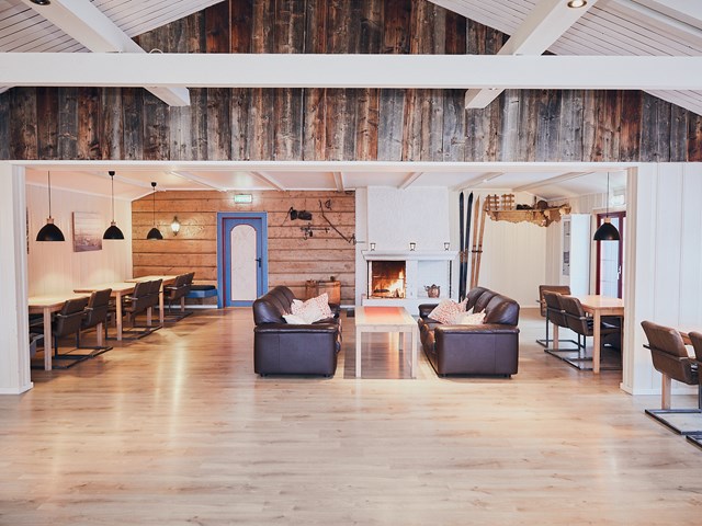 Peisestue. Hovedhuset