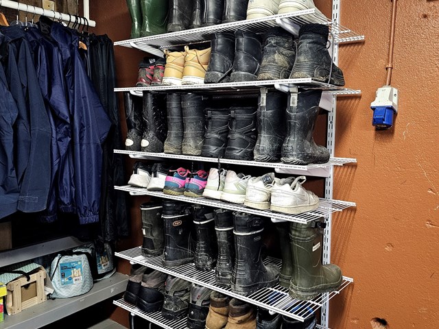 Støvler, vintersko m.m. i diverse størrelser.